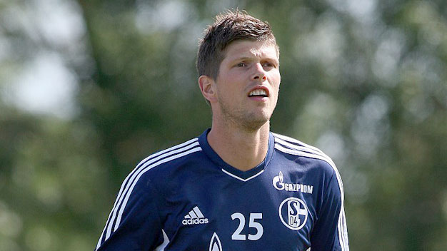 Schalke sẵn sàng để Huntelaar tới Premier League