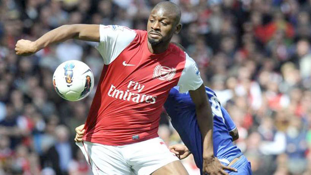 Thua Chelsea, Arsenal mất thêm Diaby 3 tuần