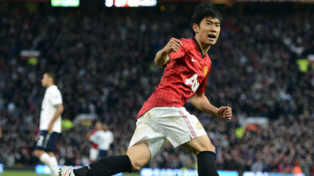 TRỰC TIẾP, M.U 2-3 Tottenham: Kagawa rút ngắn cách biệt TRỰC TIẾP, M.U 2-3 Tottenham: Kagawa rút ngắn cách biệt