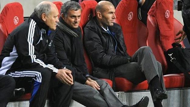 Zidane lên tiếng về bất đồng với Mourinho