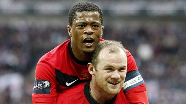 Evra kêu gọi CĐV đừng vì Percy mà Evra kêu gọi CĐV đừng vì Percy mà