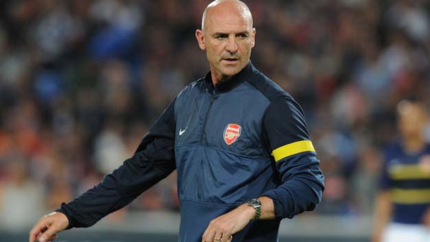 Steve Bould nhận trách nhiệm về bàn thua của Arsenal Steve Bould nhận trách nhiệm về bàn thua của Arsenal