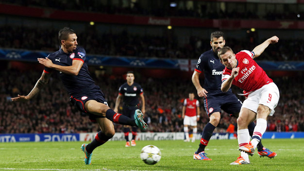 Arsenal: Tìm vui ở Champions League Arsenal: Tìm vui ở Champions League