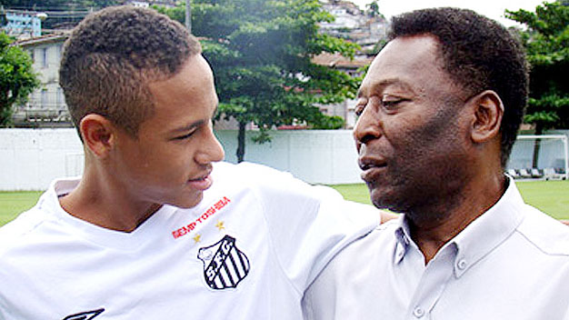 Pele ngăn cản Neymar chuyển đến Anh thi đấu Pele ngăn cản Neymar chuyển đến Anh thi đấu