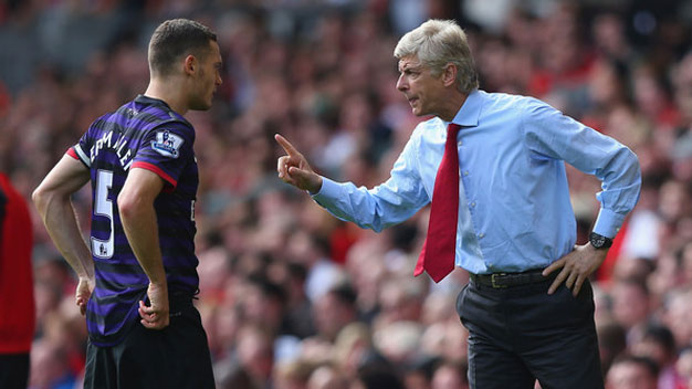 Wenger đòi hỏi trung vệ hiện đại phải khéo như tiền đạo Wenger đòi hỏi trung vệ hiện đại phải khéo như tiền đạo