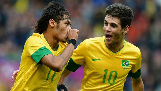 Oscar nhắn tin lôi kéo Neymar sang Chelsea Oscar nhắn tin lôi kéo Neymar sang Chelsea