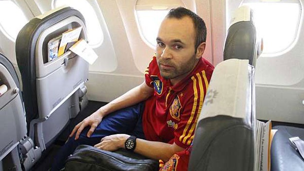 TBN: Busquets chơi trung vệ, Iniesta được cho nghỉ