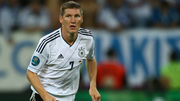 M.U khởi động lại kế hoạch chiêu mộ Schweinsteiger