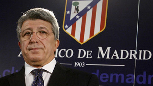 Chủ tịch Atletico Madrid nổi đoá vì Falcao Chủ tịch Atletico Madrid nổi đoá vì Falcao