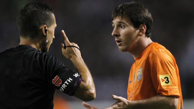 Sau trận đấu điên rồ, Messi đến thẳng bệnh viện Sau trận đấu điên rồ, Messi đến thẳng bệnh viện