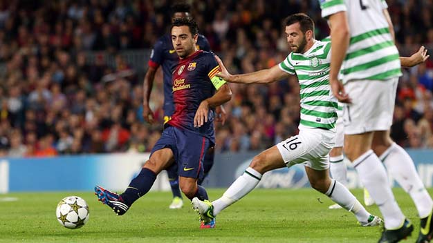 Sa sút ư? Xavi vẫn là ông Vua chuyền bóng