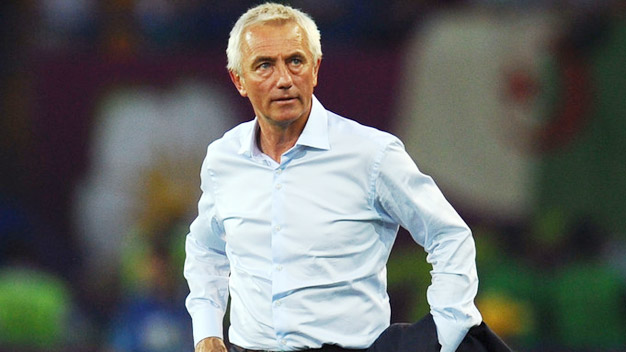 Cựu HLV ĐT Hà Lan, Van Marwijk dẫn dắt Wolfsburg?