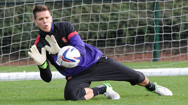 Tin vui cho Arsenal: Szczesny trở lại sân tập