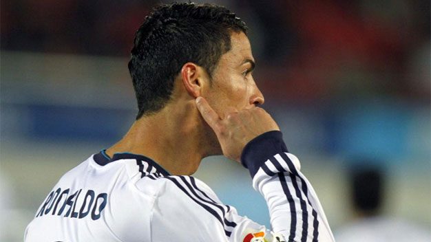 Mourinho ủng hộ cách Ronaldo đáp trả các CĐV Mallorca Mourinho ủng hộ cách Ronaldo đáp trả các CĐV Mallorca