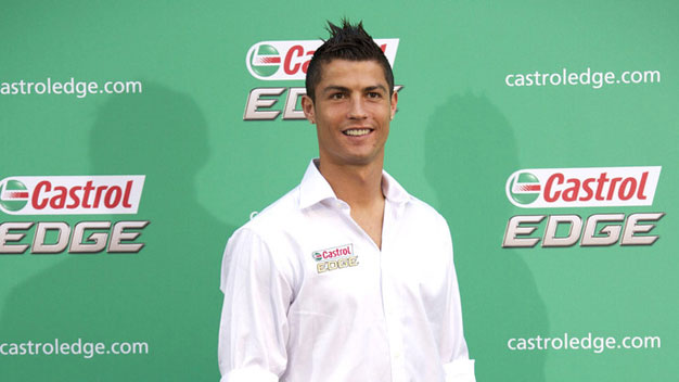 Ronaldo đòi hưởng 100% quyền hình ảnh, Real... buồn Ronaldo đòi hưởng 100% quyền hình ảnh, Real... buồn