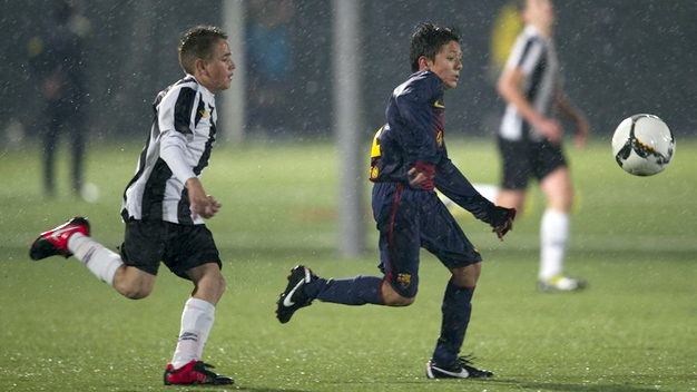 Barcelona vượt mặt Arsenal giành sao 14 tuổi Barcelona vượt mặt Arsenal giành sao 14 tuổi
