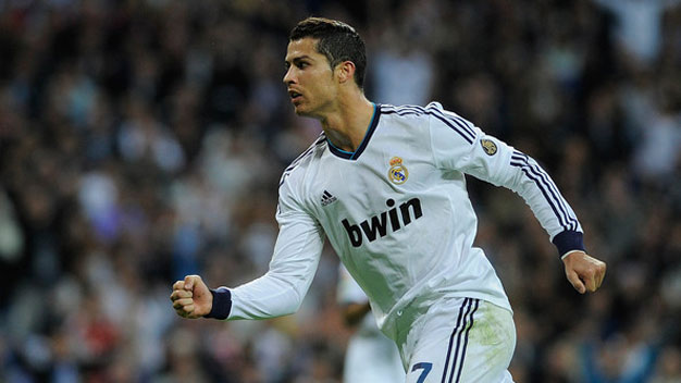 PSG lên tiếng về thông tin bỏ 100 triệu bảng mua Ronaldo PSG lên tiếng về thông tin bỏ 100 triệu bảng mua Ronaldo