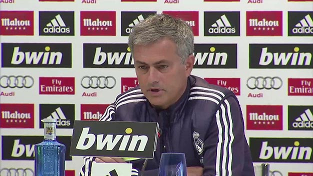 Jose Mourinho lại Jose Mourinho lại