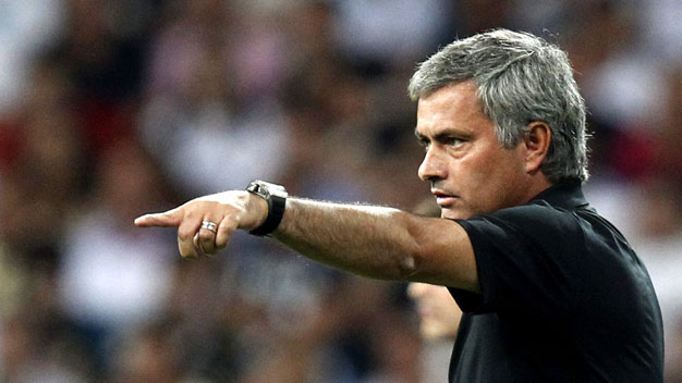 Mourinho sắp cán mốc 100 trận thắng cùng Real