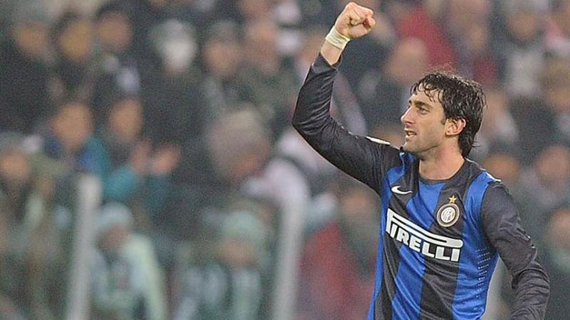 Milito năm nay chỉ kém có Messi và Ronaldo