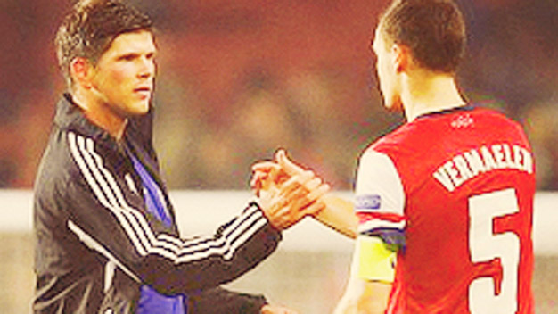 Huntelaar - Vermaelen: Danh dự của 2 người bạn Huntelaar - Vermaelen: Danh dự của 2 người bạn