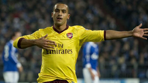 Arsenal: Theo Walcott thay Giroud, tại sao không? Arsenal: Theo Walcott thay Giroud, tại sao không?