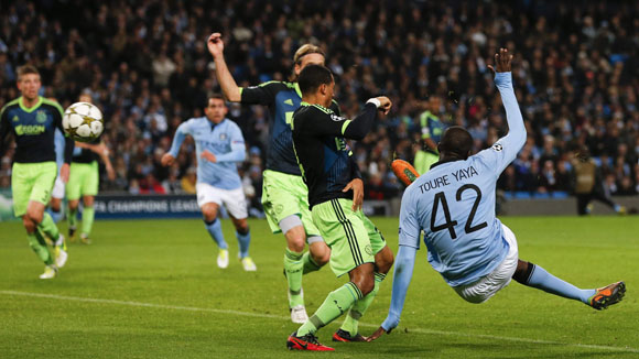 M.C 2-2 Ajax: Aguero lên tiếng M.C 2-2 Ajax: Aguero lên tiếng