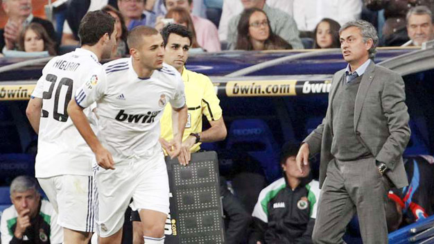 Trước vòng 11 La Liga: Real không “số 9”, thèm được như... Barca Trước vòng 11 La Liga: Real không “số 9”, thèm được như... Barca