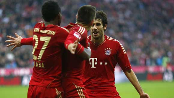 Bóng đá - Vòng 11 Bundesliga đêm qua: Ông lớn tịnh tiến