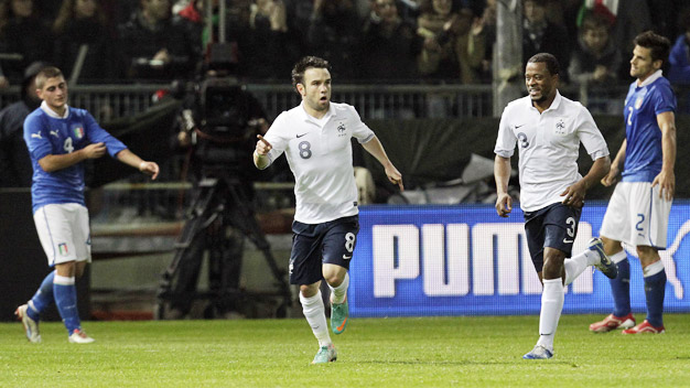 Italia 1-2 Pháp: Deschamps đang đi đúng hướng Italia 1-2 Pháp: Deschamps đang đi đúng hướng