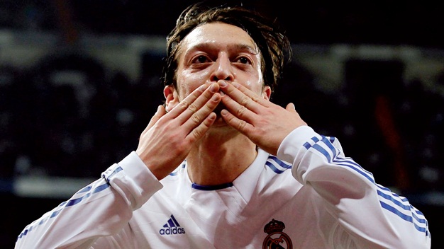 “Tất tần tật” về ƯCV Quả bóng vàng (14): Mesut Oezil