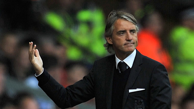 Mancini e sợ Cris Ronaldo: “Chúng tôi sẽ gọi cảnh sát nếu cần” Mancini e sợ Cris Ronaldo: “Chúng tôi sẽ gọi cảnh sát nếu cần”