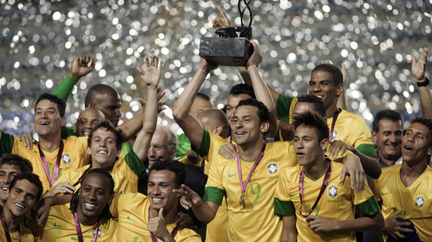 Argentina 2-1 Brazil: Đá quả 11m quyết định, Neymar giúp Brazil giành Cúp