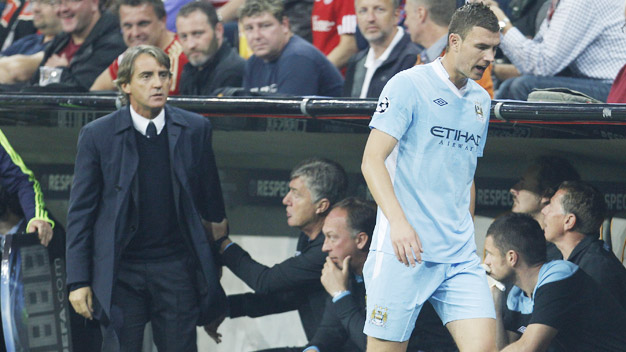 Mancini, xoay nhiều coi chừng ngã!