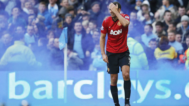 Man City chính thức xin lỗi Rio Ferdinand