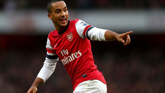 Arsenal tràn trề hi vọng giữ chân Walcott