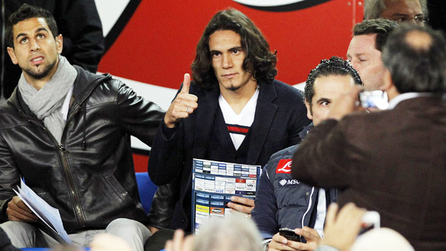 Cavani có thể rời Napoli trong tháng Giêng