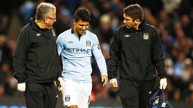 M.C mất Aguero 2 tuần: Mất gà son, giông cả năm?