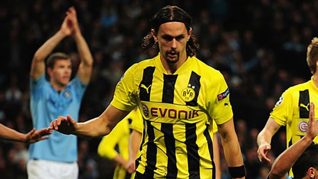 Dortmund mất trung vệ trụ cột trong 6 tuần Dortmund mất trung vệ trụ cột trong 6 tuần