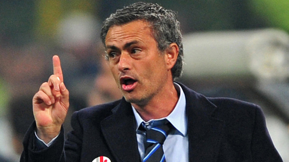 Mourinho sẽ đút túi 10 triệu bảng nếu bị Real sa thải