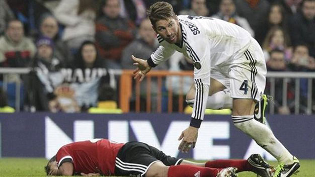 Sergio Ramos đứng trước nguy cơ bị cấm 4 trận