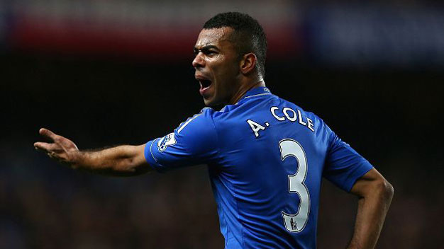 Đại diện của Ashley Cole bay đến Real đàm phán