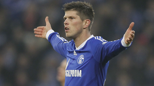 Phí giải phóng HĐ cho Huntelaar chỉ là 12 triệu bảng