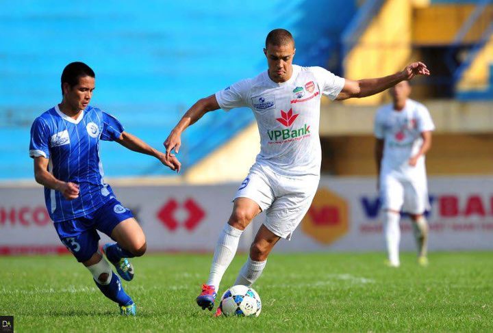 ĐT.LA: Paulo Owen đến, Lazaro mất việc ĐT.LA: Paulo Owen đến, Lazaro mất việc