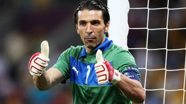 IFFHS: Buffon là thủ môn xuất sắc nhất trong 25 năm qua