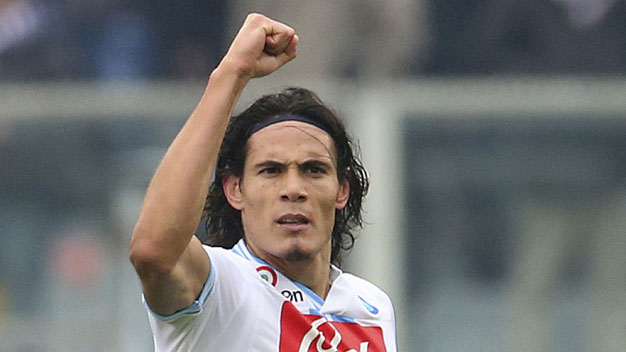 Cavani: 25 tuổi, 100 bàn và sát thủ số 1 Serie A