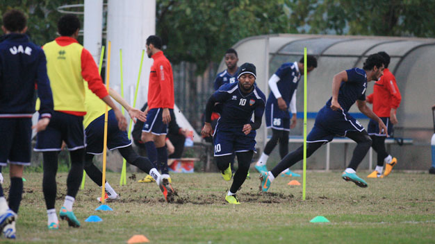 HLV Mahdi Ali (UAE): “Chúng tôi phải tạm quên chức vô địch vùng Vịnh”
