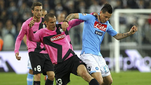 Tiếng nói lịch sử: Juve ngán San Paolo, ngại Hamsik