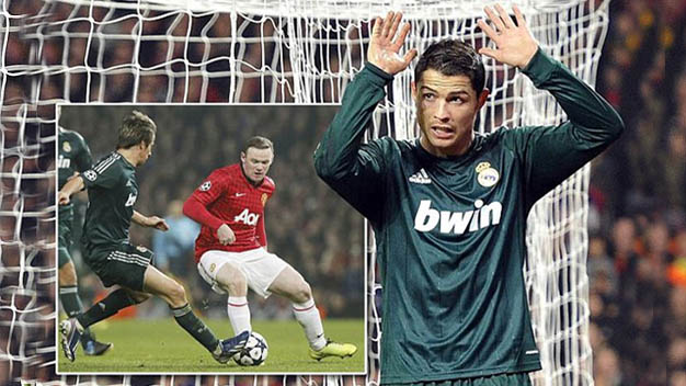 M.U: Giữ Rooney, đàm phán với NIKE mua lại Ronaldo