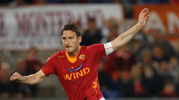 Những cột mốc trong 20 năm chinh chiến Serie A của Totti Những cột mốc trong 20 năm chinh chiến Serie A của Totti
